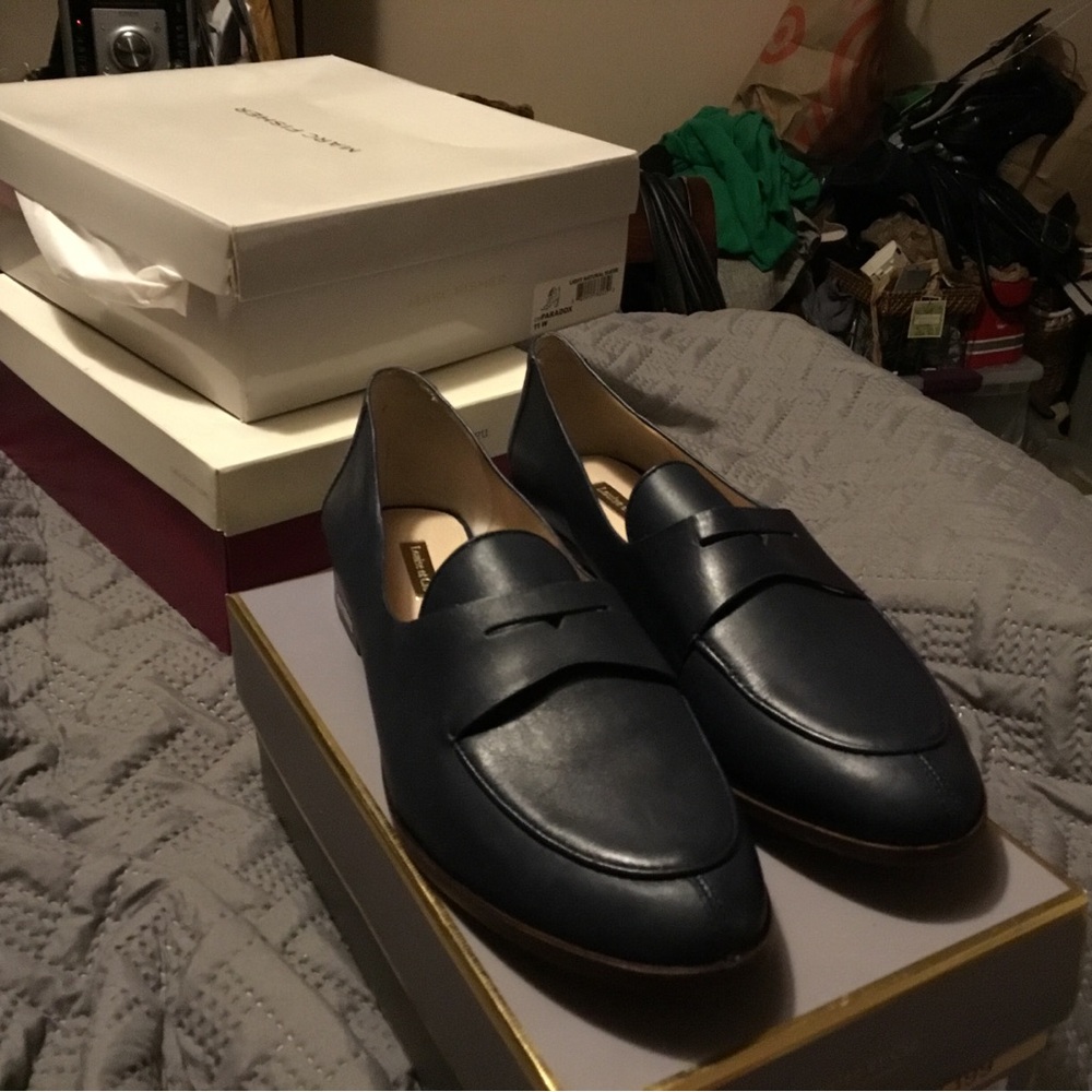 Lo-Zanie Navy Blue Flats